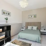 Holiday home Domaine De L'olympe Domart-en-Ponthieu